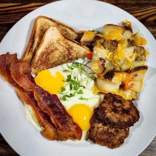 Chuckwagon breakfast